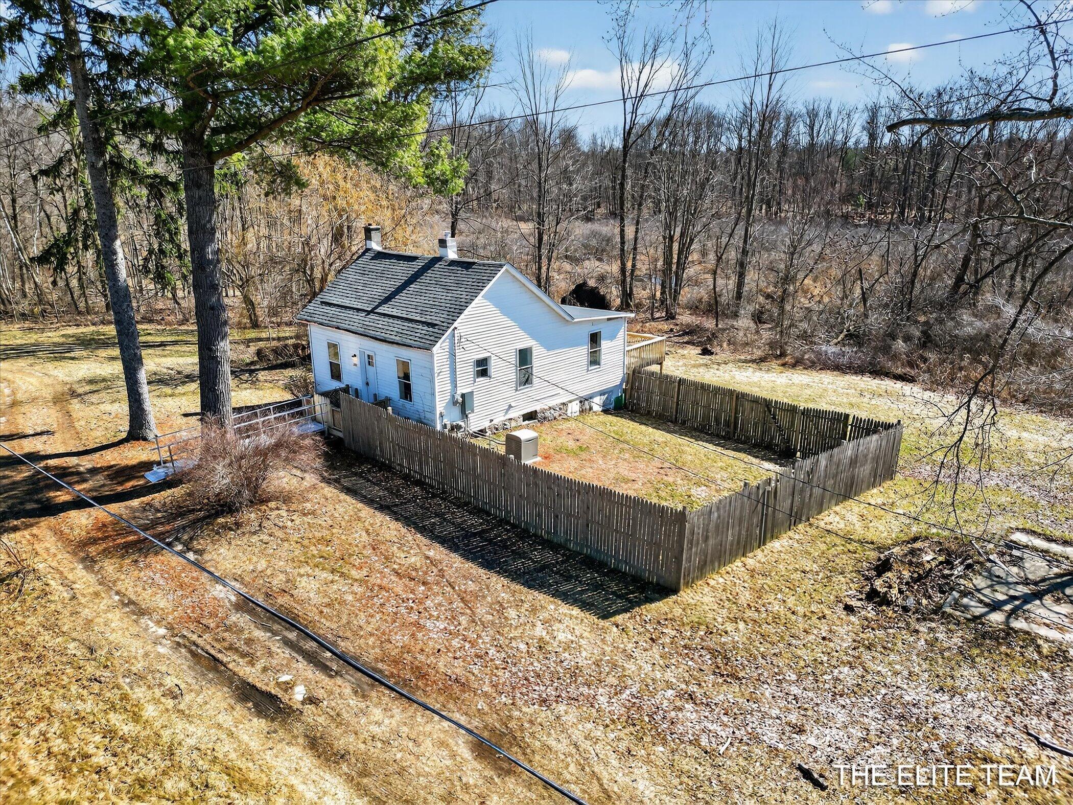 343 West Long Lake Road Orleans, MI 48865 - Photo 35 of 50 037-343-W-Long-Lake-Rd-Orleans-MI-48865-