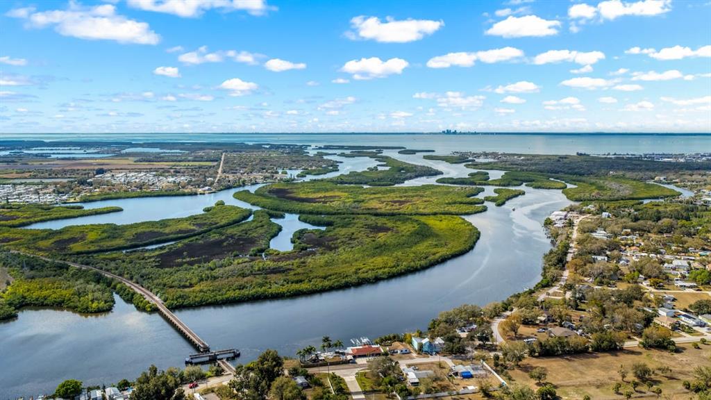 910 Lytle Street Southwest Ruskin, FL 33570 - Photo 18 of 19