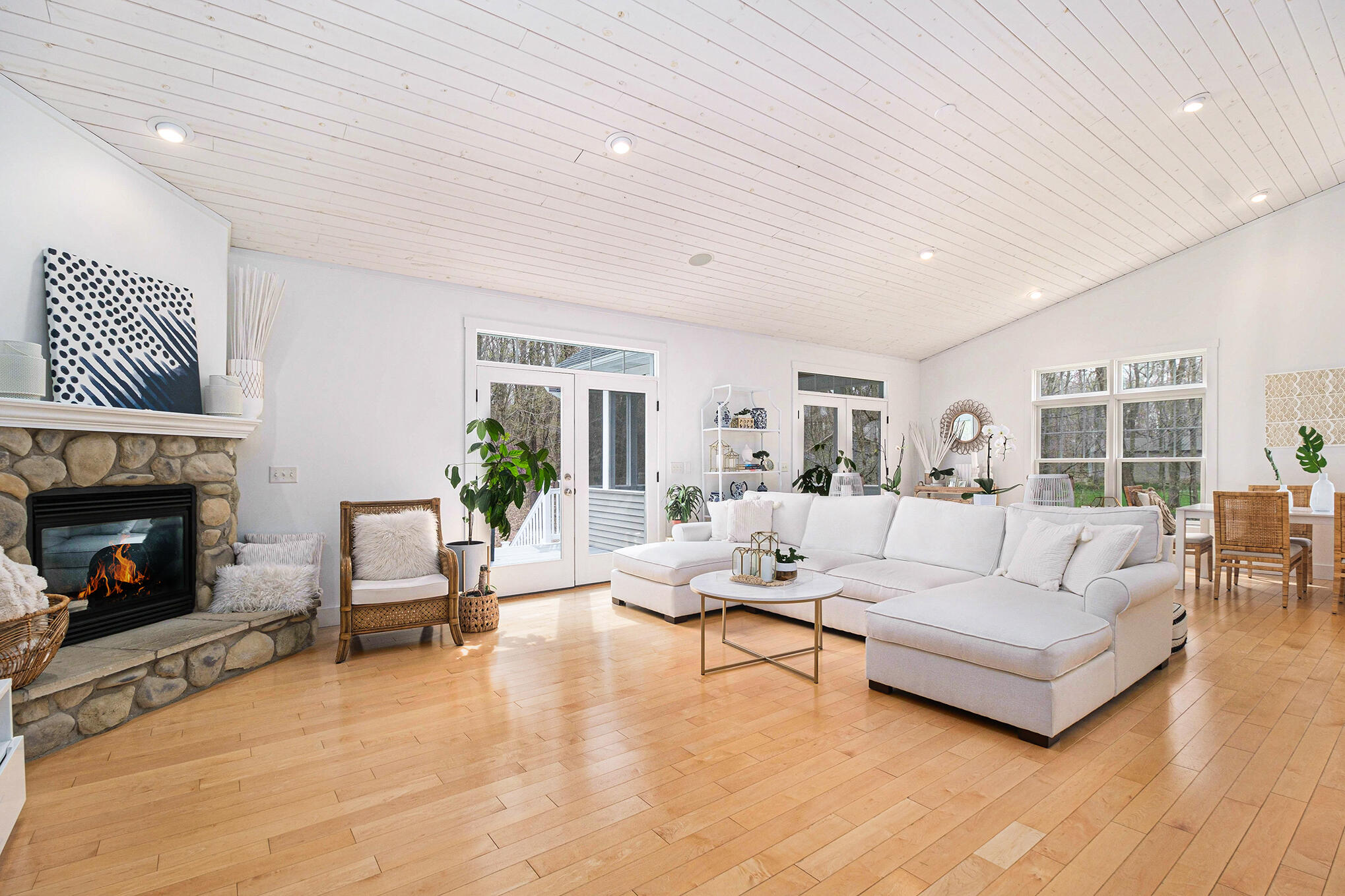 42055 Rowlings Street Mattawan, MI 49071 - Photo 6 of 37 DSCF5556