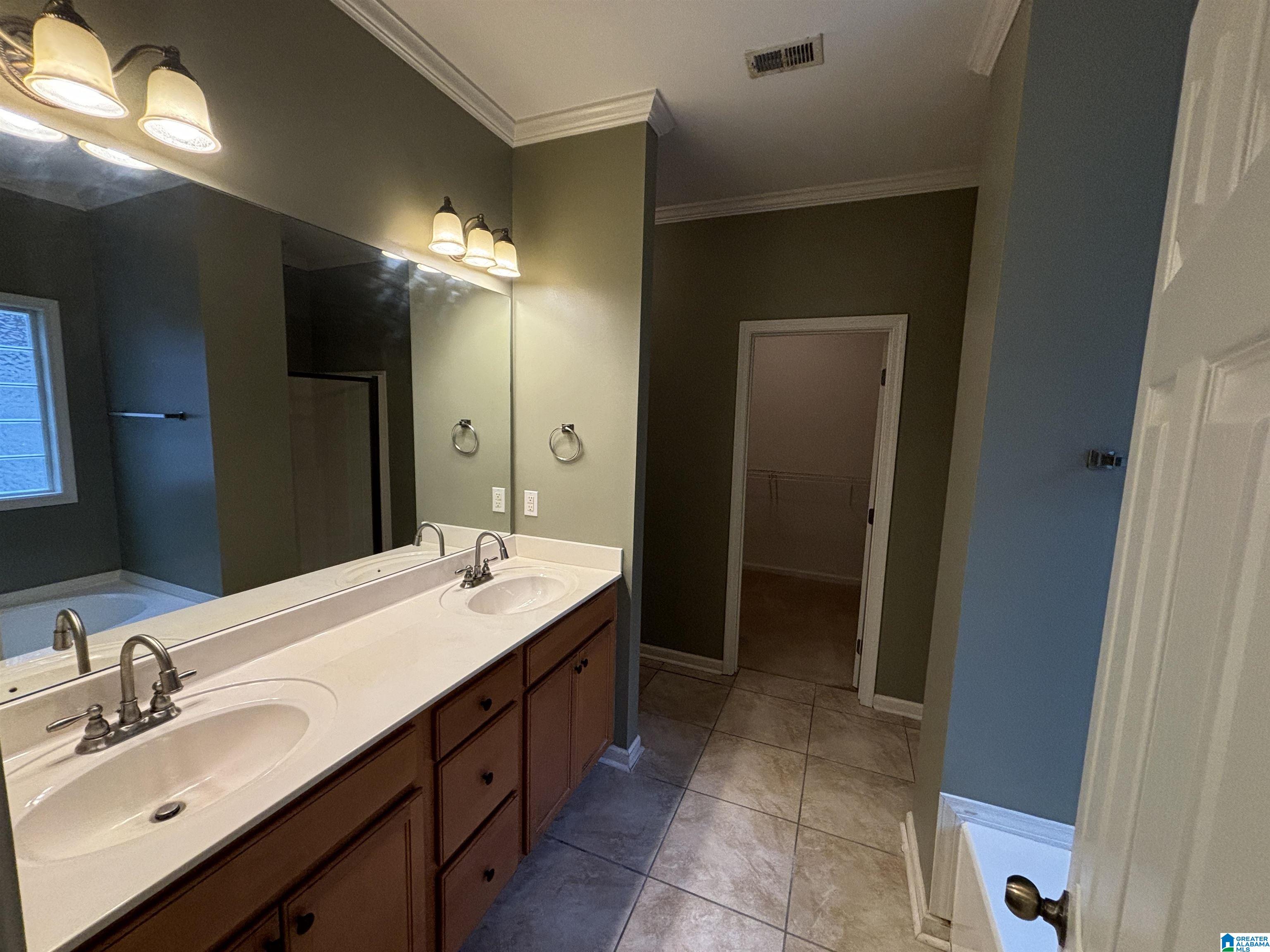 183 Cove Lane Pelham, AL 35124 - Photo 11 of 22