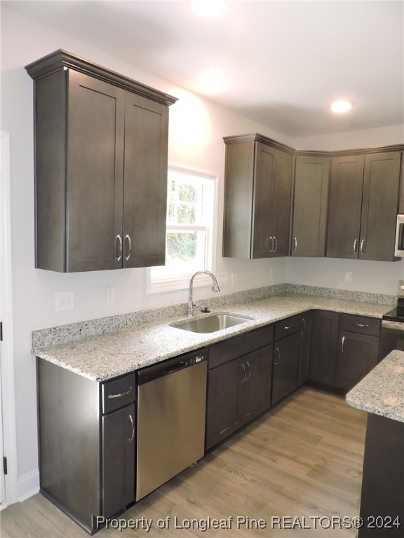 398 Summerhill Road Fayetteville, NC 28303 - Photo 10 of 37