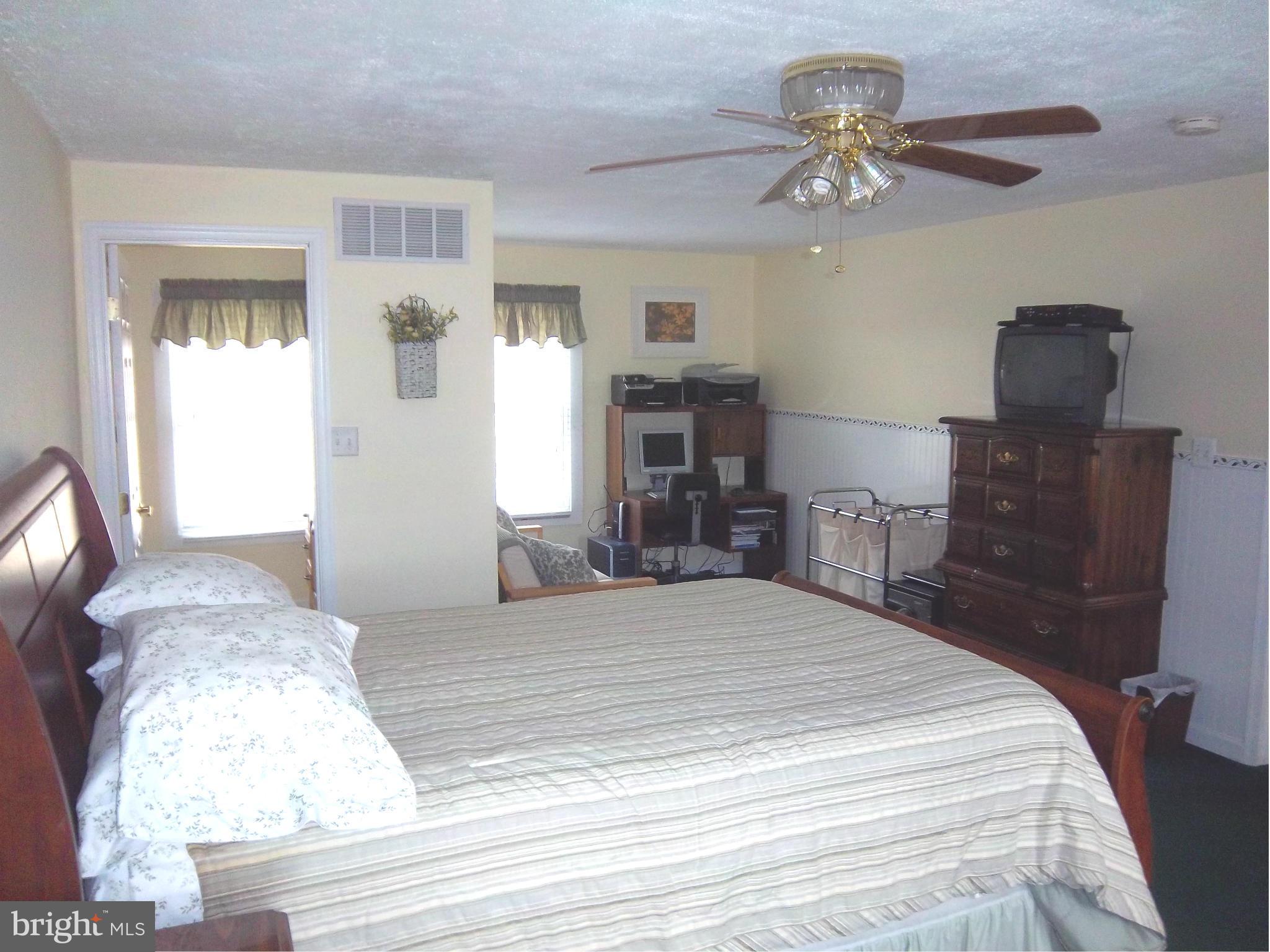 8436 Garland Road Pasadena, MD 21122 - Photo 13 of 17 Bedroom (Master)