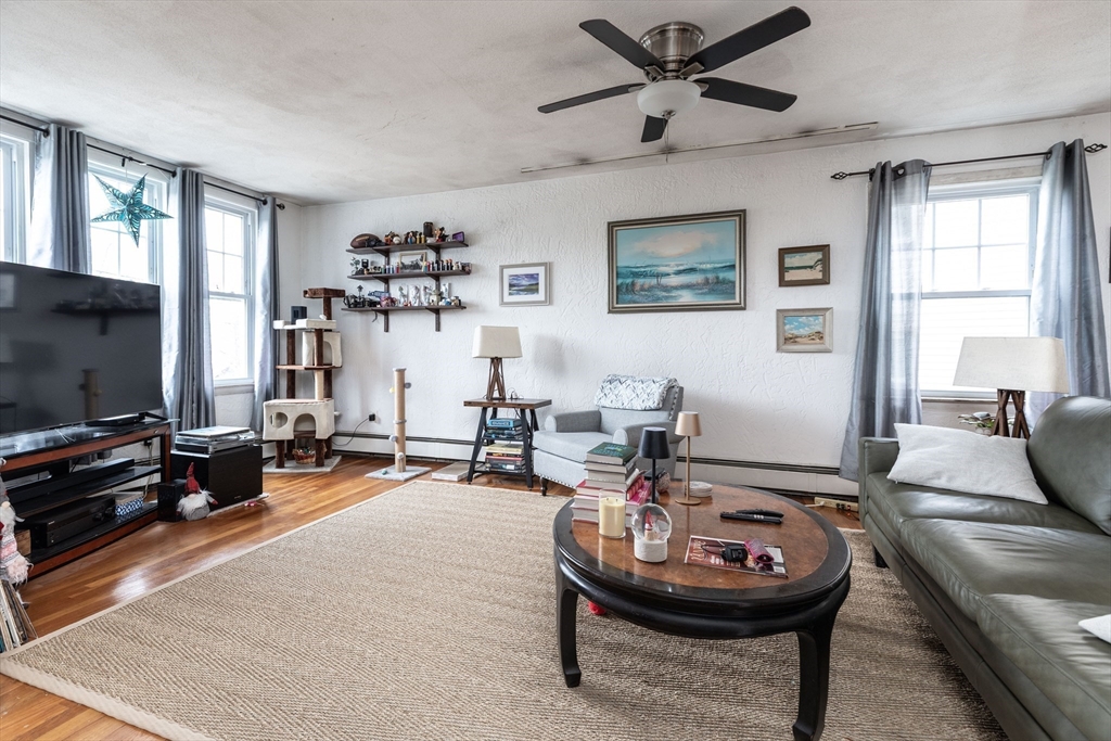 22 Upland Road Winthrop, MA 02152 - Photo 4 of 14