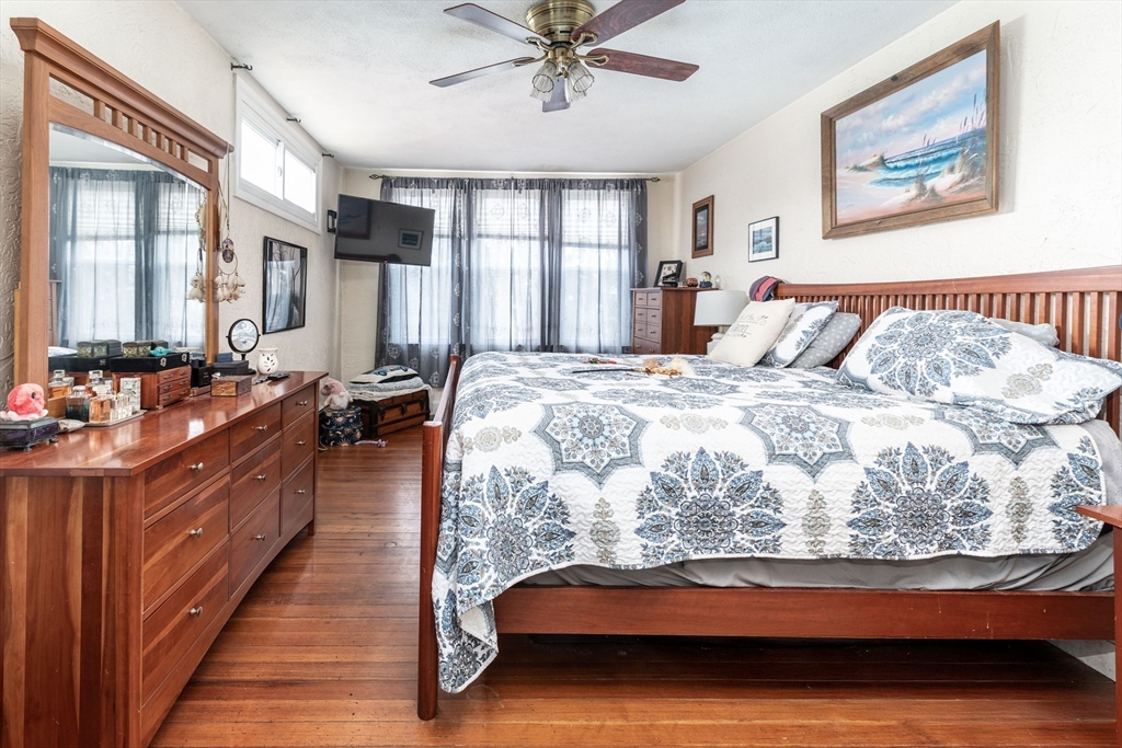 22 Upland Road Winthrop, MA 02152 - Photo 8 of 14