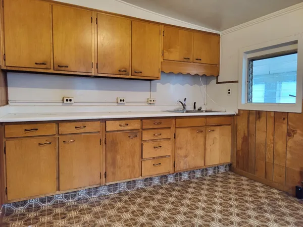 $70,000 | 1510 North Grand Avenue, Connersville, IN 47331