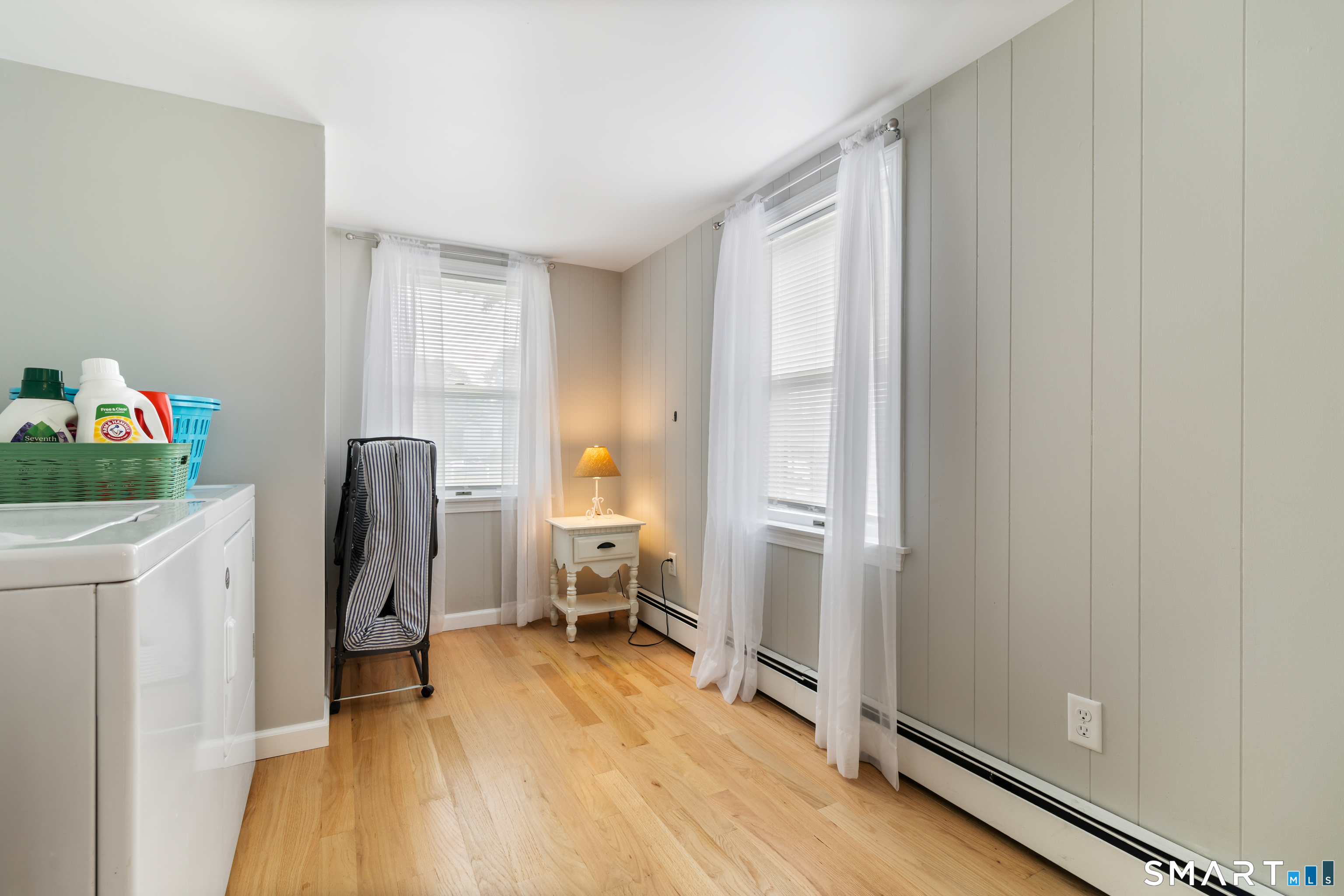 93 Black Point Road East Lyme, CT 06357 - Photo 7 of 27 Gallery Image 7