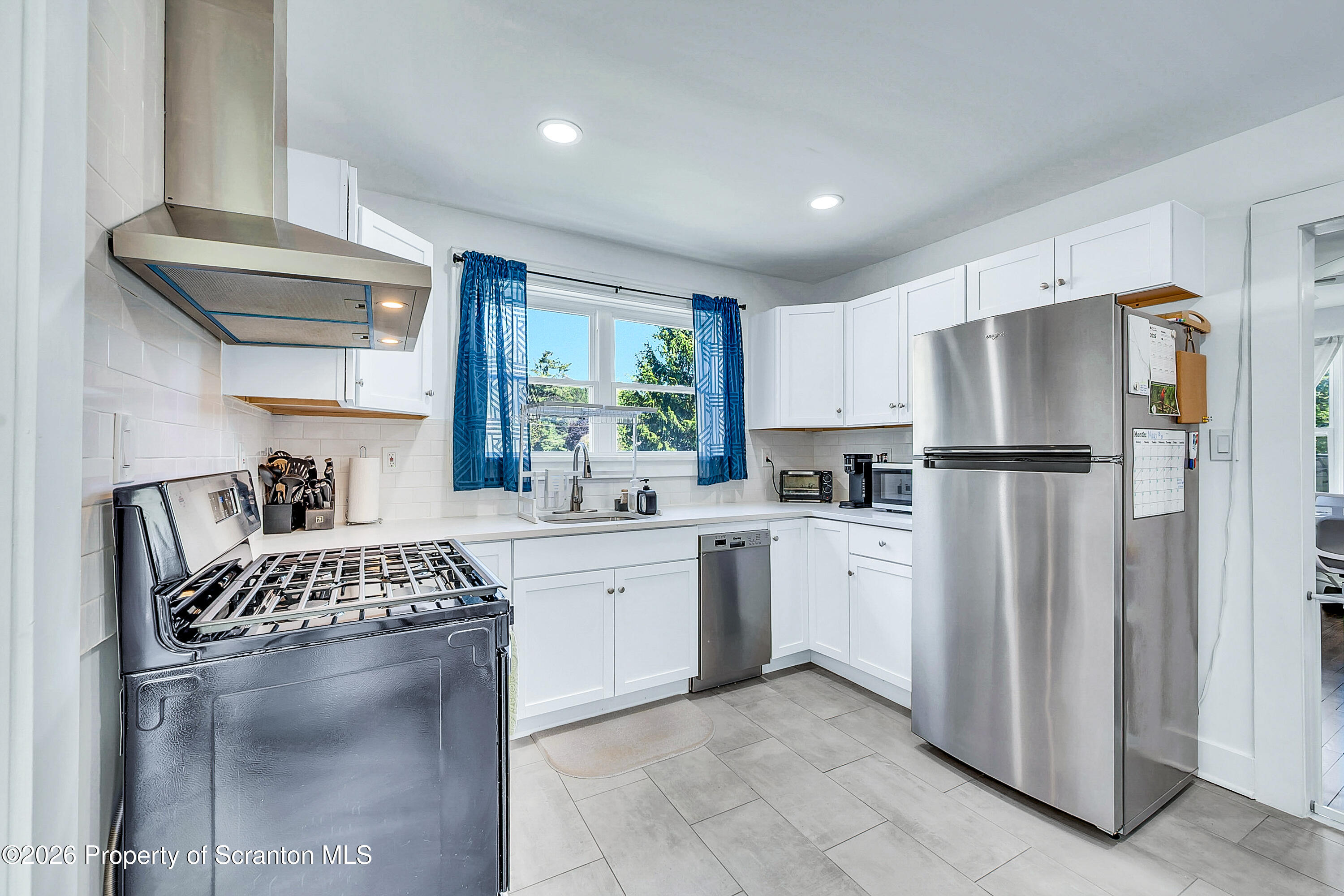 109 Ackerly Road Clarks Summit, PA 18411 - Photo 22 of 49 Kitchen