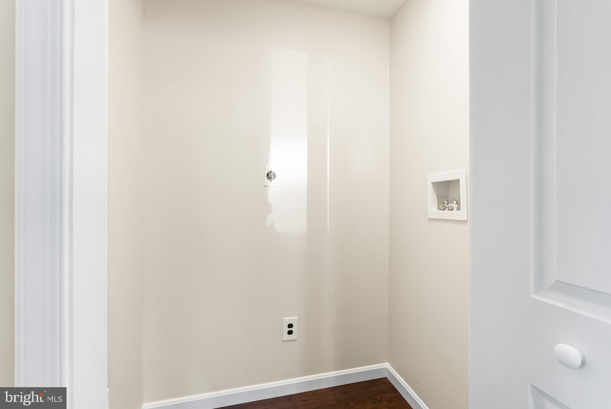 10 Cedar Hill Road Baltimore, MD 21225 - Photo 21 of 27 Laundry