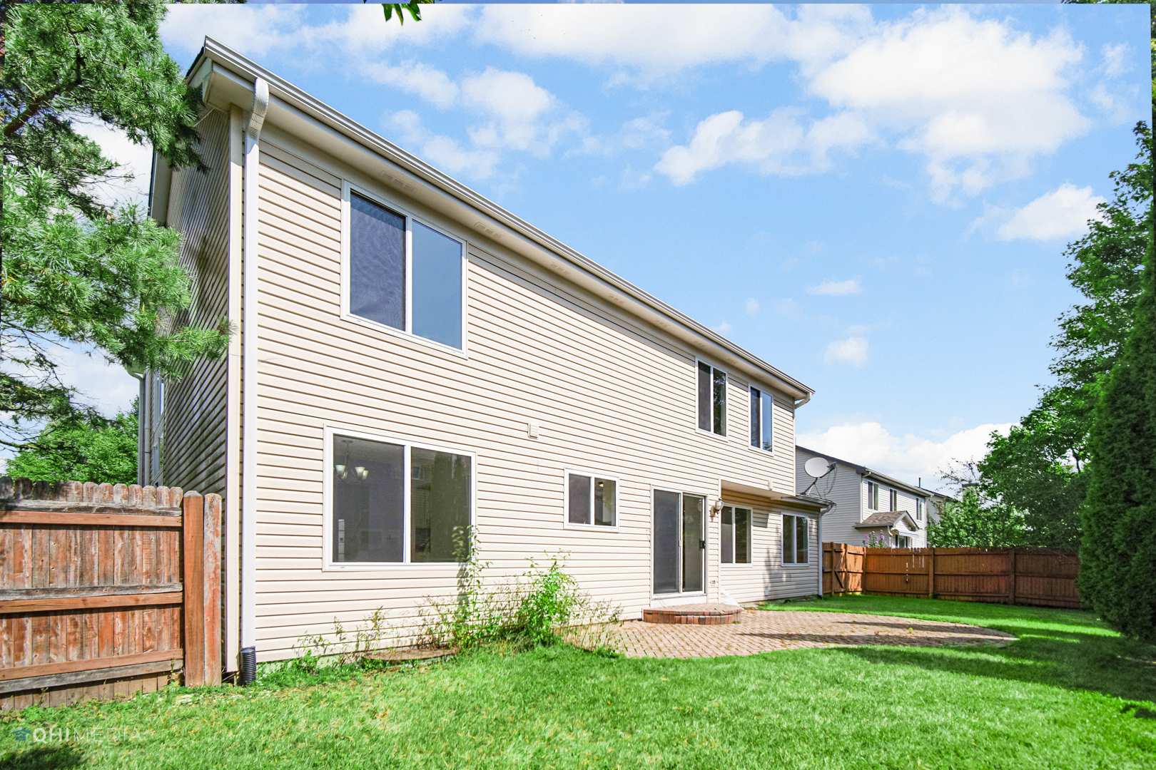 3101 Bennett Place Aurora, IL 60502 - Photo 30 of 30 a front view of a house with a yard