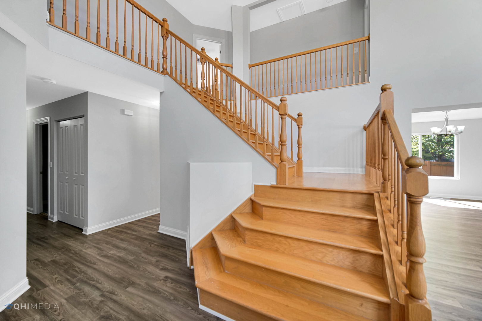 3101 Bennett Place Aurora, IL 60502 - Photo 5 of 30 a view of entryway