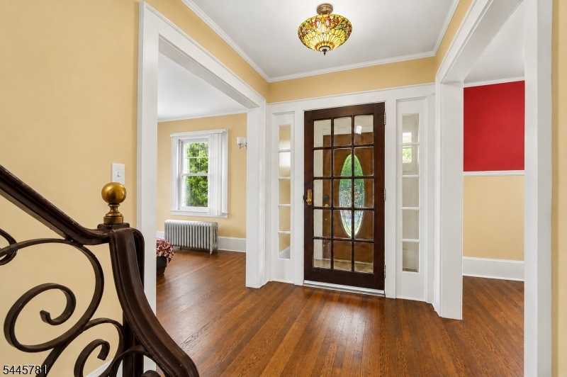585 Ridge Street Newark, NJ 07104 - Photo 2 of 34