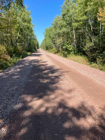 $100,000 | 4 Government Road, Ashland, WI 54806