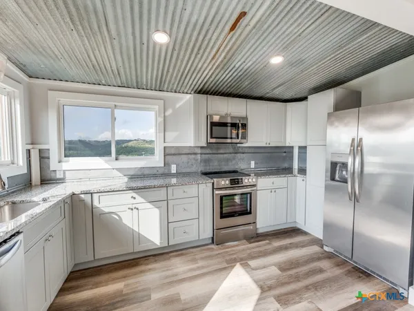 $1,795 | 238 Ledgeview Drive, Canyon Lake, TX 78133