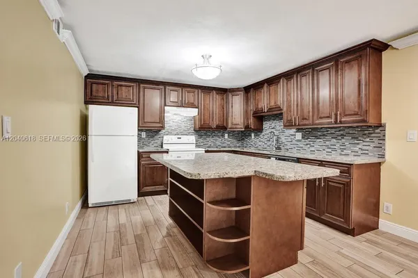 $2,100 | 4114 Northwest 88th Avenue, Unit 102, Coral Springs, FL 33065