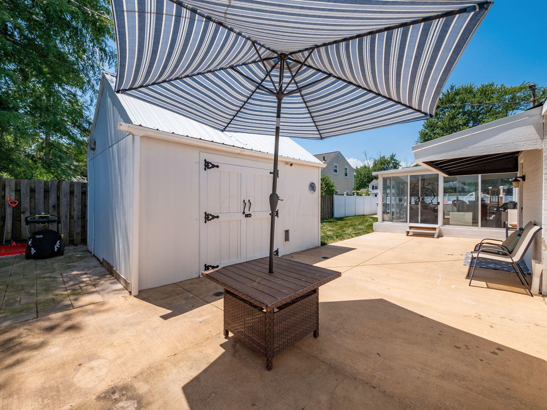 299 Darbyhurst Road Columbus, OH 43228 - Photo 38 of 49 Patio 2