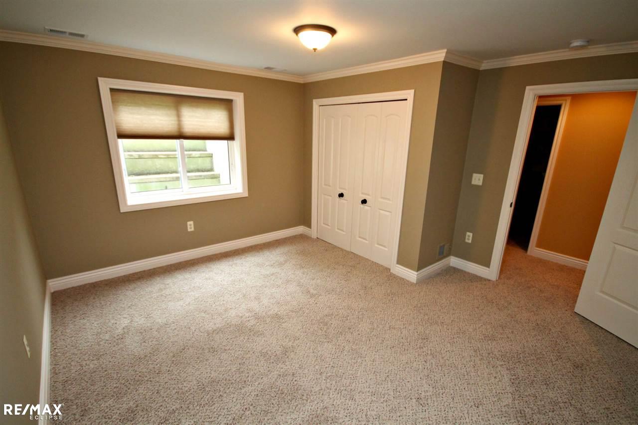 2030 Grace Avenue Rochester Hills, MI 48309 - Photo 25 of 31