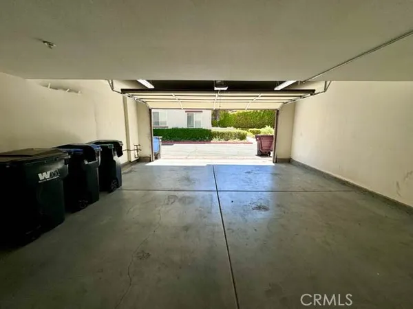 $2,700 | 33620 Willow Haven Lane, Murrieta, CA 92563