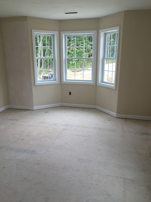 85 Snow Road Haverhill, MA 01832 - Photo 10 of 11 Gallery Image 10