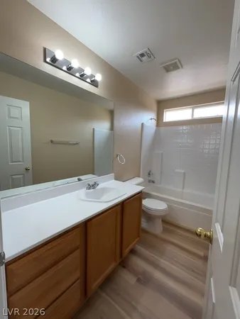 $1,950 | 5824 Creekside Sands Lane, North Las Vegas, NV 89031