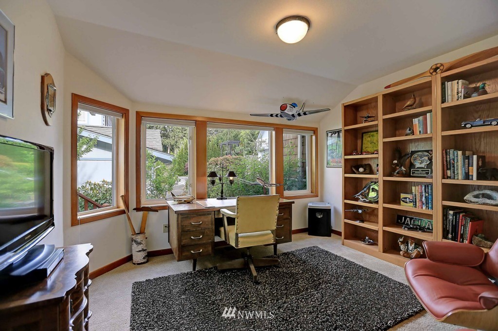 516 Maple Grove Road Camano Island, WA 98282 - Photo 12 of 25 Gallery Image 12