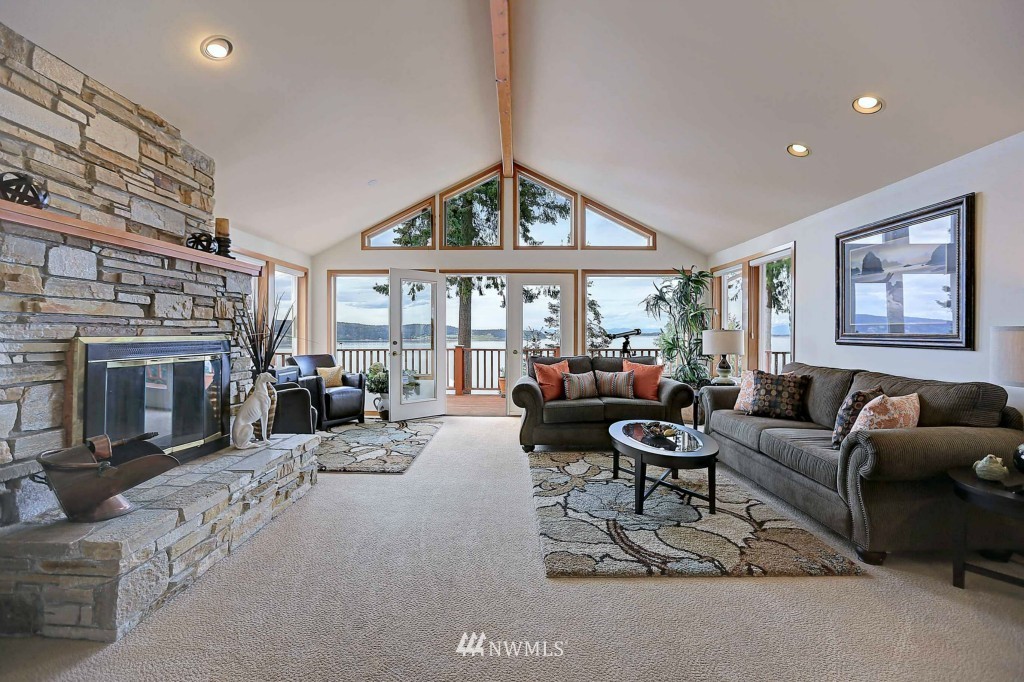 516 Maple Grove Road Camano Island, WA 98282 - Photo 5 of 25 Gallery Image 5