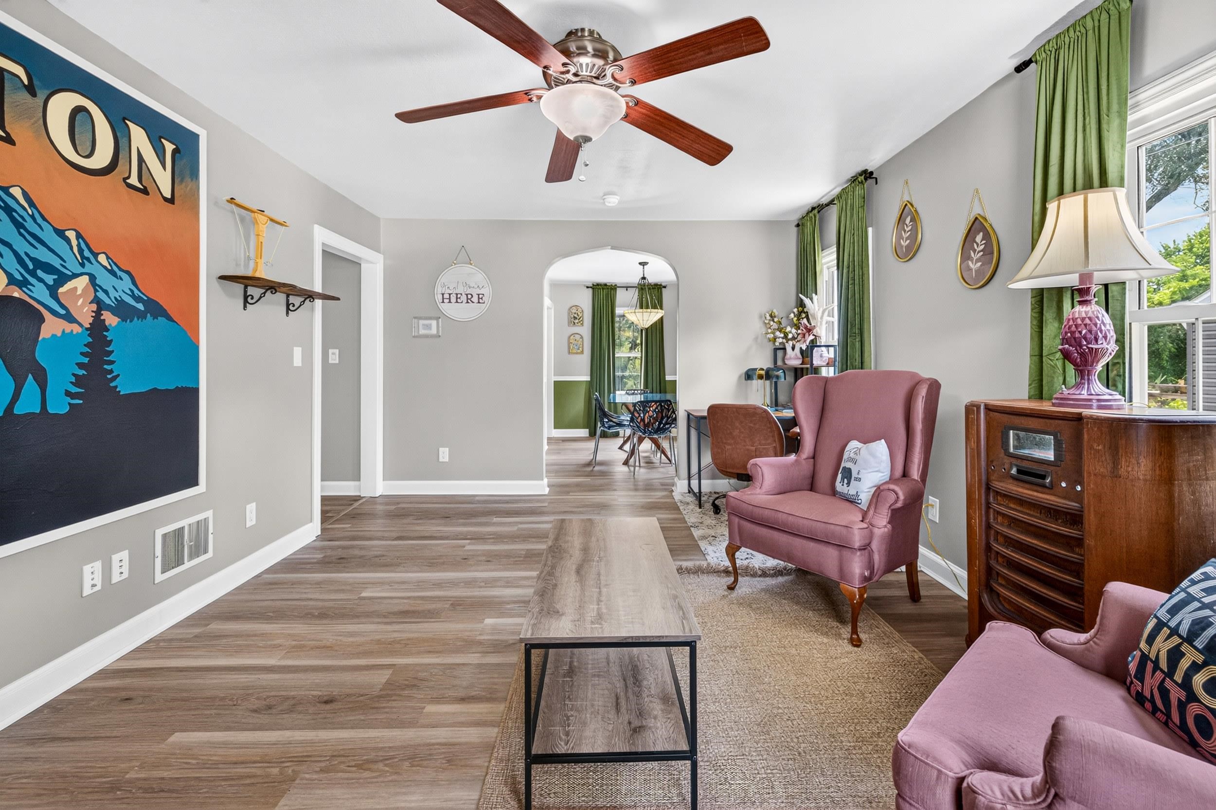 406 East Rockingham Street Elkton, VA 22827 - Photo 2 of 46
