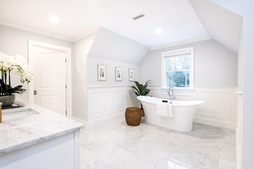 46 Pilgrim Road Wellesley, MA 02481 - Photo 15 of 22