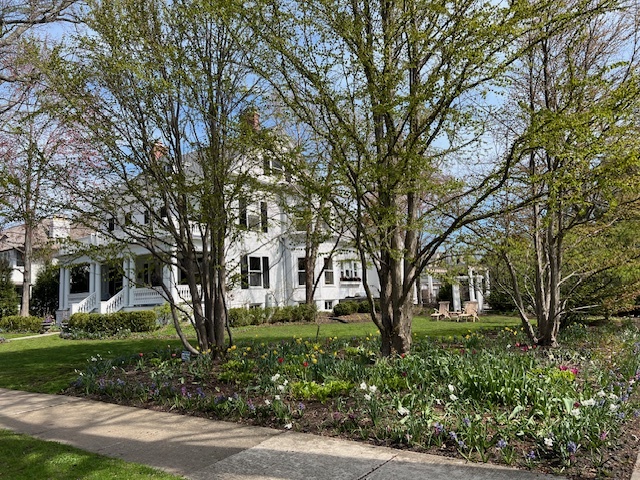 307 Abbotsford Road Kenilworth, IL 60043 - Photo 2 of 5