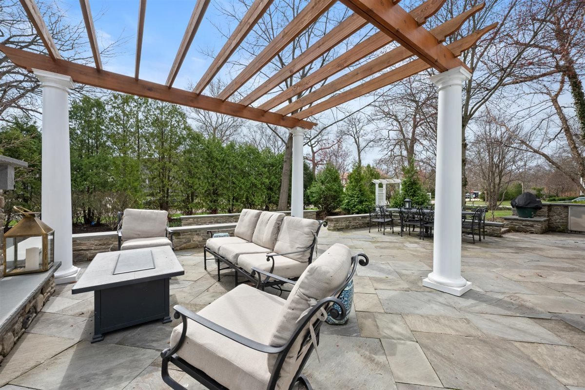 307 Abbotsford Road Kenilworth, IL 60043 - Photo 48 of 57