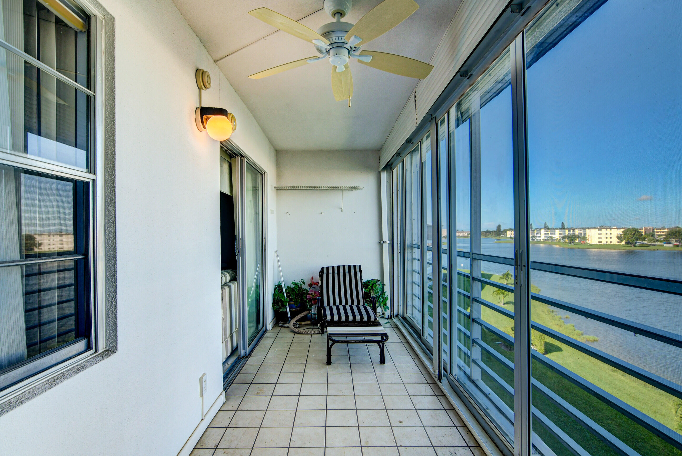 4044 Exeter C Boca Raton, FL 33434 - Photo 4 of 69 Fascinating Lakeview