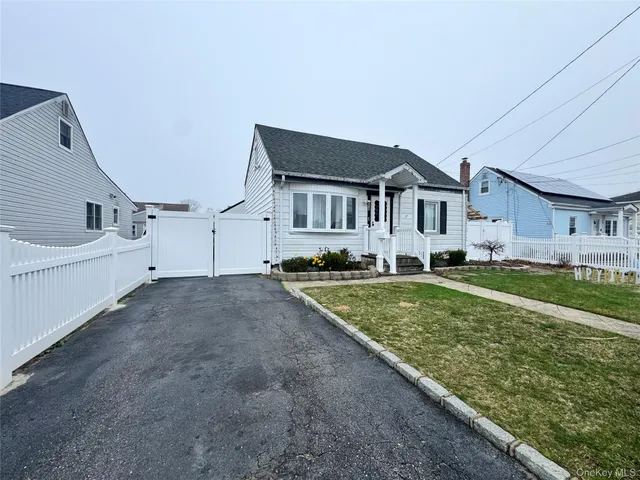 a house view with a outdoor space