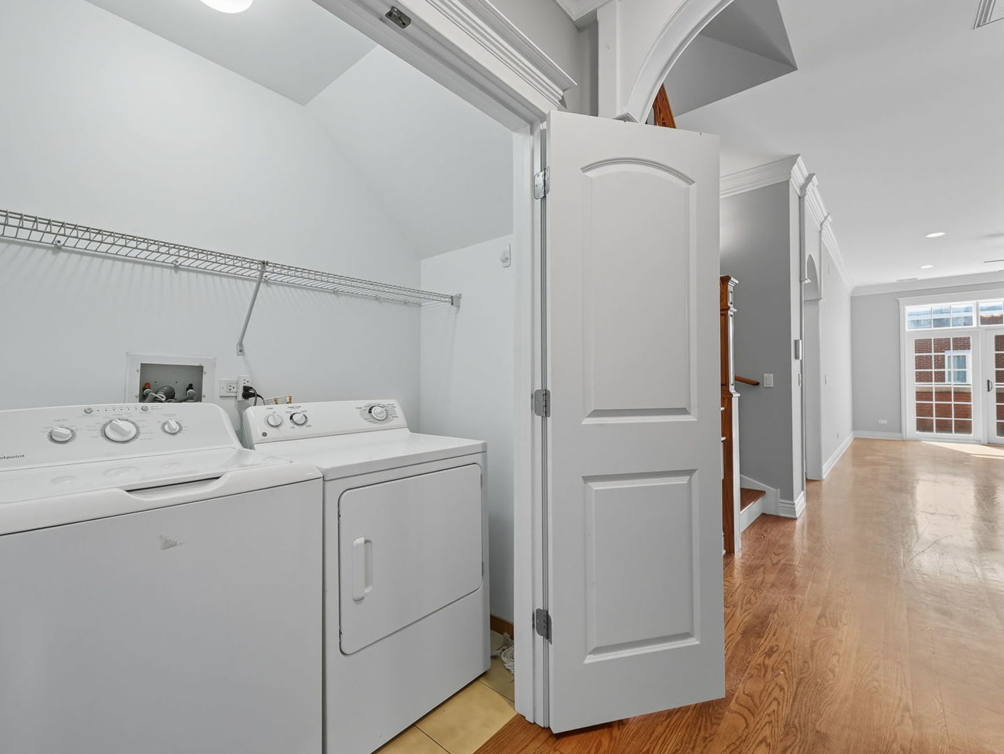 1248 West Jackson Boulevard, Unit 4W Chicago, IL 60607 - Photo 11 of 24 a utility room with closet dryer and washer