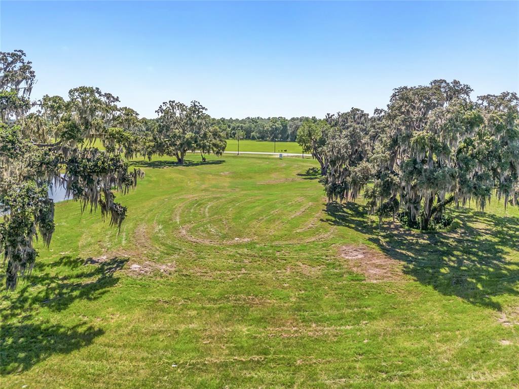 27 Southwest 138th Loop Dunnellon, FL 34432 - Photo 16 of 27 a view of an ocean from a yard
