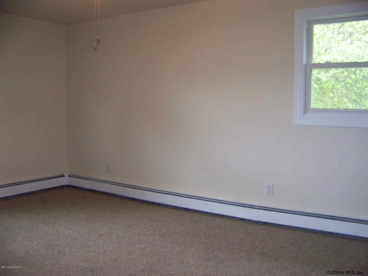 329 Reynolds Road Moreau, NY 12828 - Photo 5 of 10 Photo 5