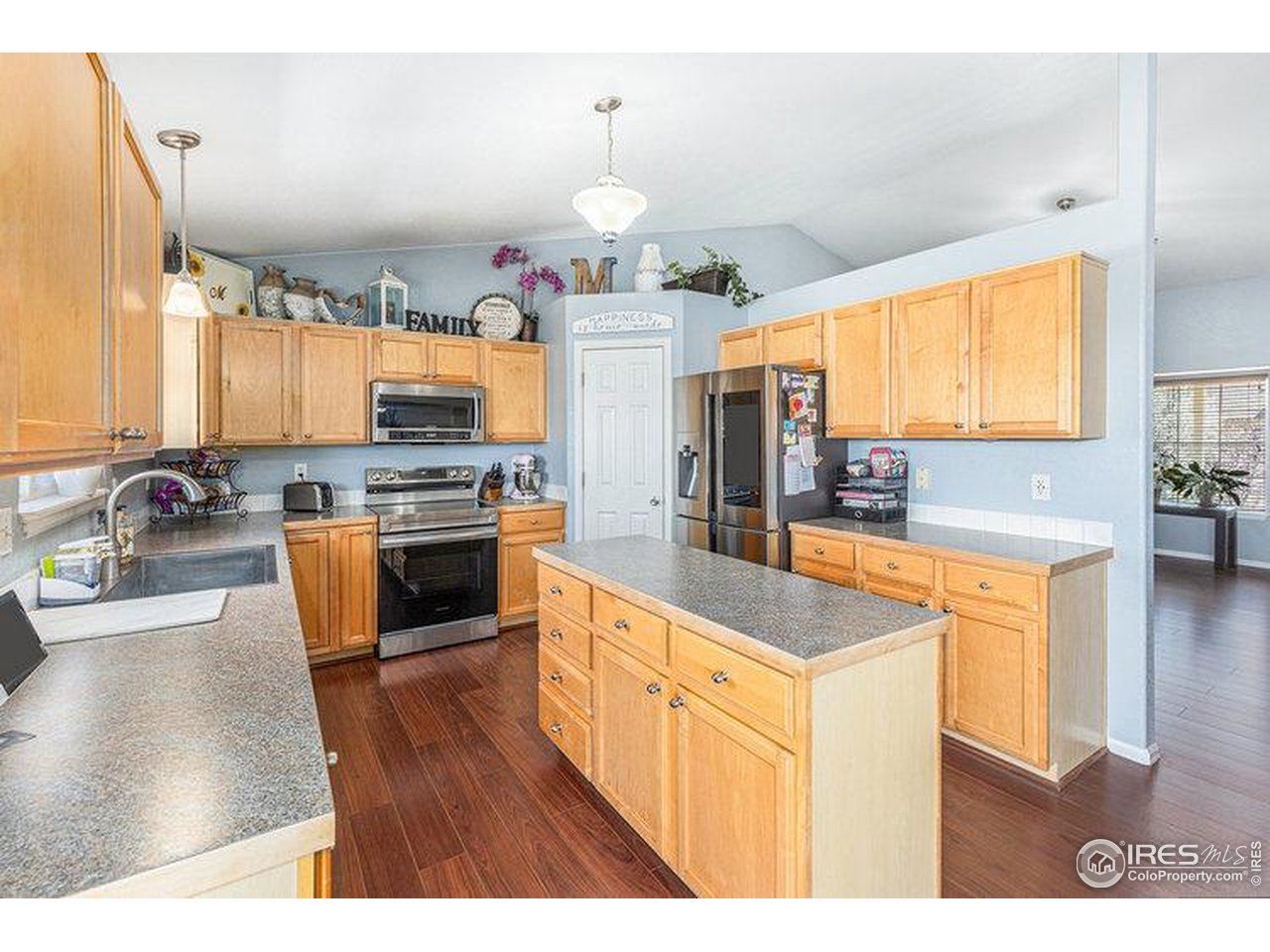 8715 18th St Road Greeley, CO 80634 - Photo 4 of 11 Gallery Image 4