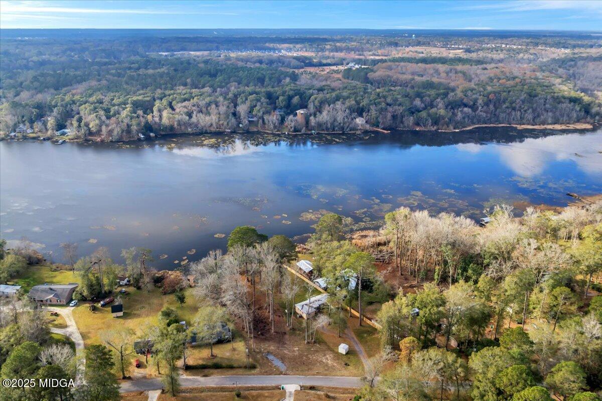 304 North Lake Drive Perry, GA 31069 - Photo 14 of 27 an aerial view of a houses with ocean view