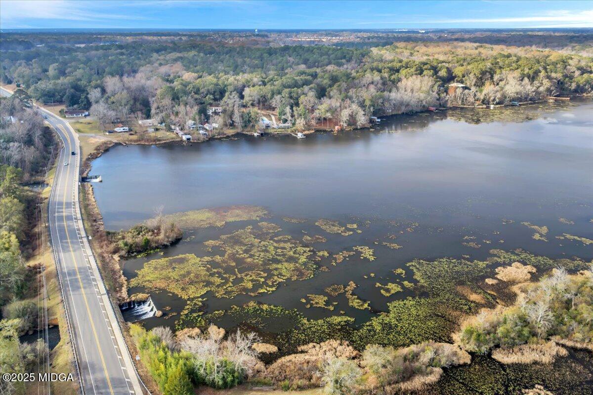 304 North Lake Drive Perry, GA 31069 - Photo 19 of 27 a view of a city