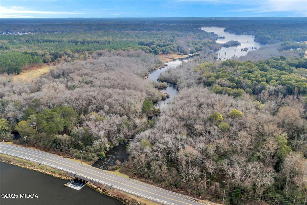 304 North Lake Drive Perry, GA 31069 - Photo 22 of 27 a view of a road with an ocean view