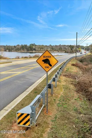 $88,500 | 304 North Lake Drive, Perry, GA 31069