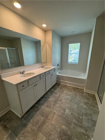 $2,395 | 6 Manor Way, Braselton, GA 30517