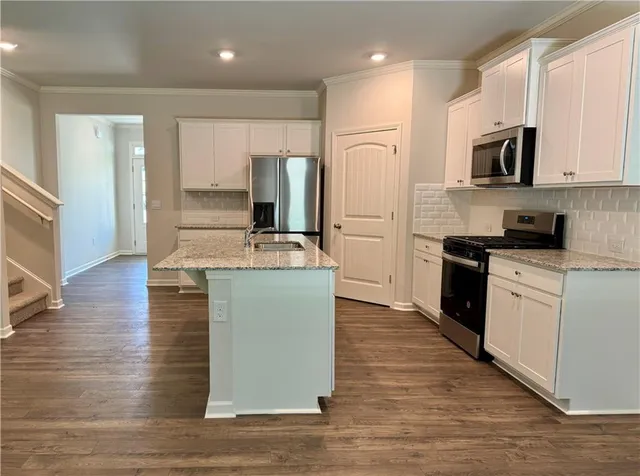 $2,395 | 6 Manor Way, Braselton, GA 30517