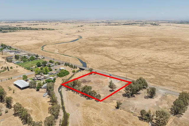 $575,000 | 7920 Excelsior Road, Sacramento, CA 95829