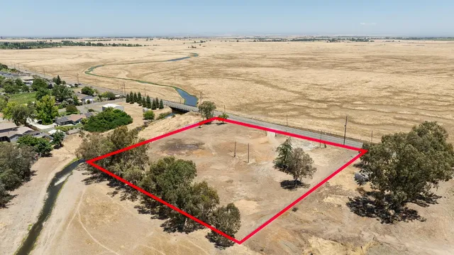 $575,000 | 7920 Excelsior Road, Sacramento, CA 95829