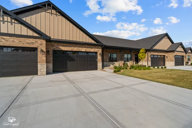 a view of a house with a outdoor space