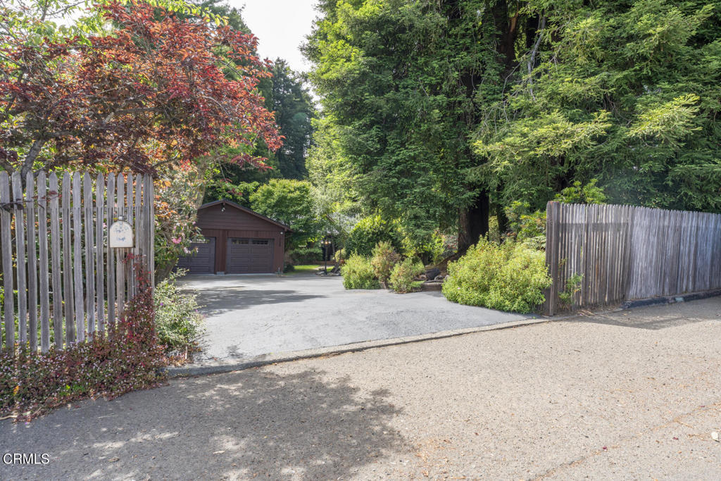 325 Nancy Way Fort Bragg, CA 95437 - Photo 2 of 47 DSC09298