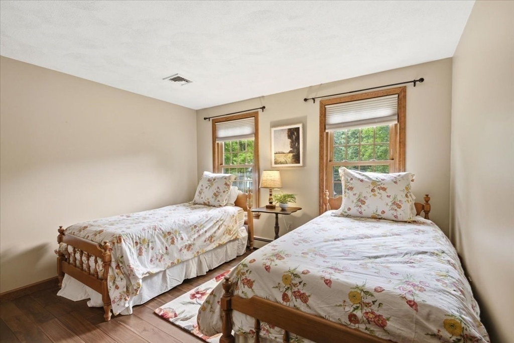 36 Wagon Road Walpole, MA 02081 - Photo 18 of 42