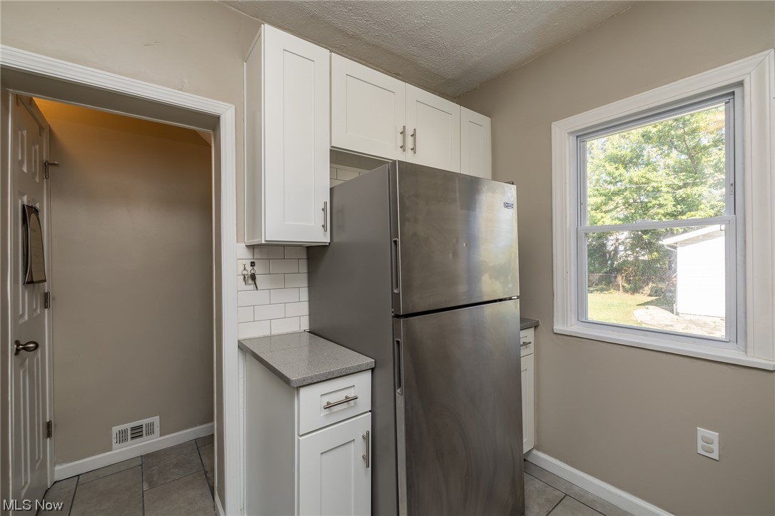3291 East Overlook Road Cleveland Heights, OH 44118 - Photo 12 of 31