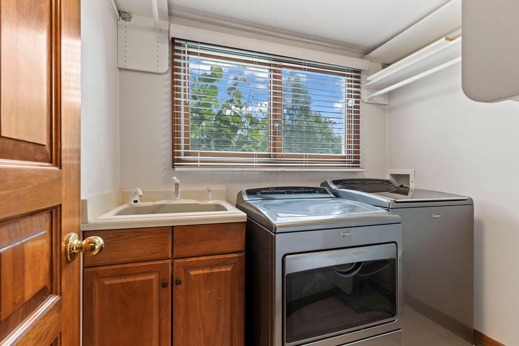 385 Beecher Road Gahanna, OH 43230 - Photo 20 of 57 FIRST FLOOR LAUNDRY