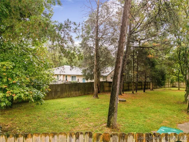 $299,999 | 1135 Pinewood Drive, Lanesville, IN 47136