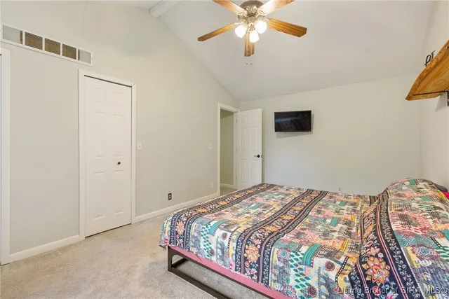 $299,999 | 1135 Pinewood Drive, Lanesville, IN 47136